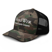 Load image into Gallery viewer, Camouflage trucker hat