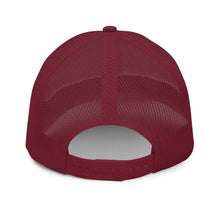 Load image into Gallery viewer, Villeneuve Woodworks Richards 112 Trucker